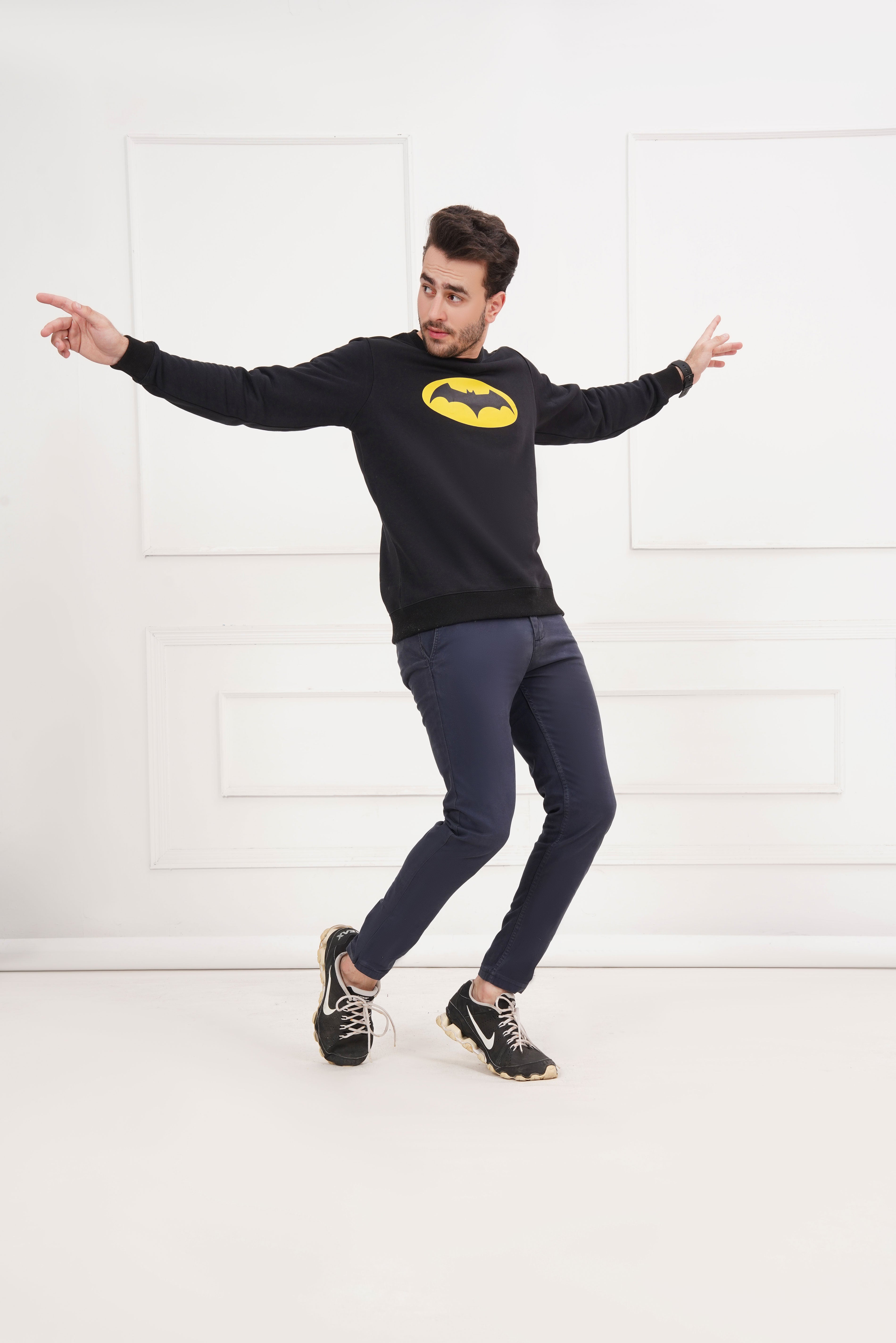 BLACK SWEATSHIRT with YELLOW BATMAN LOGO